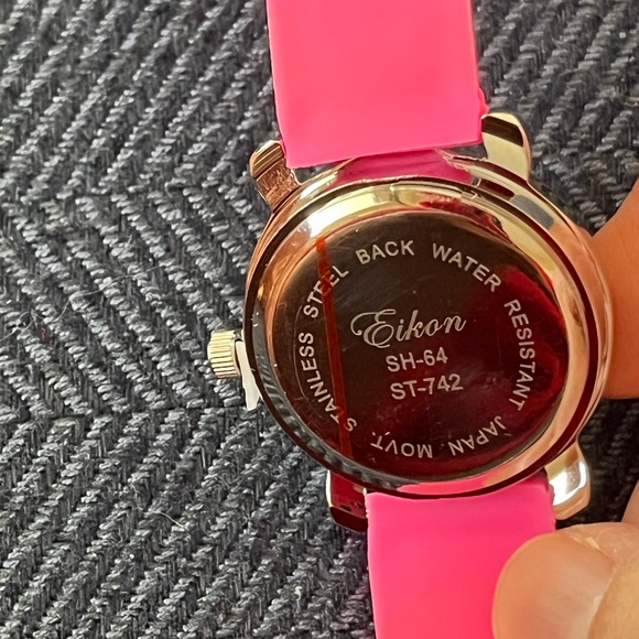 Brand New Kids Watch - Picture 2 of 6